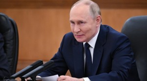 Ειρωνείες και απειλές Πούτιν σε Ευρωπαίους και Ουκρανία - Τι είπε για Tomahawk... και τουαλέτες