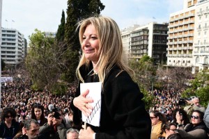 Καρυστιανού για μνημείο Άγνωστο Στρατιώτη: Θα κάνουμε καθιστικές διαμαρτυρίες, ας έρθουν τα ΜΑΤ να μας συλλάβουν