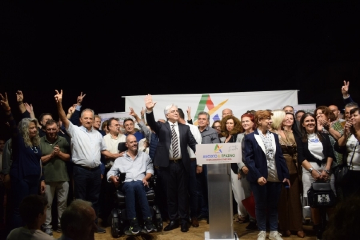 Μήνυμα νίκης και ανατροπής του Δημήτρη Τραπεζιώτη από την πλατεία Δημάδη