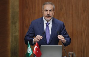 Χ.Φιντάν: «Προτιμούμε συζήτηση “πακέτο” με την Ελλάδα και μακριά από τα φώτα της δημοσιότητας»