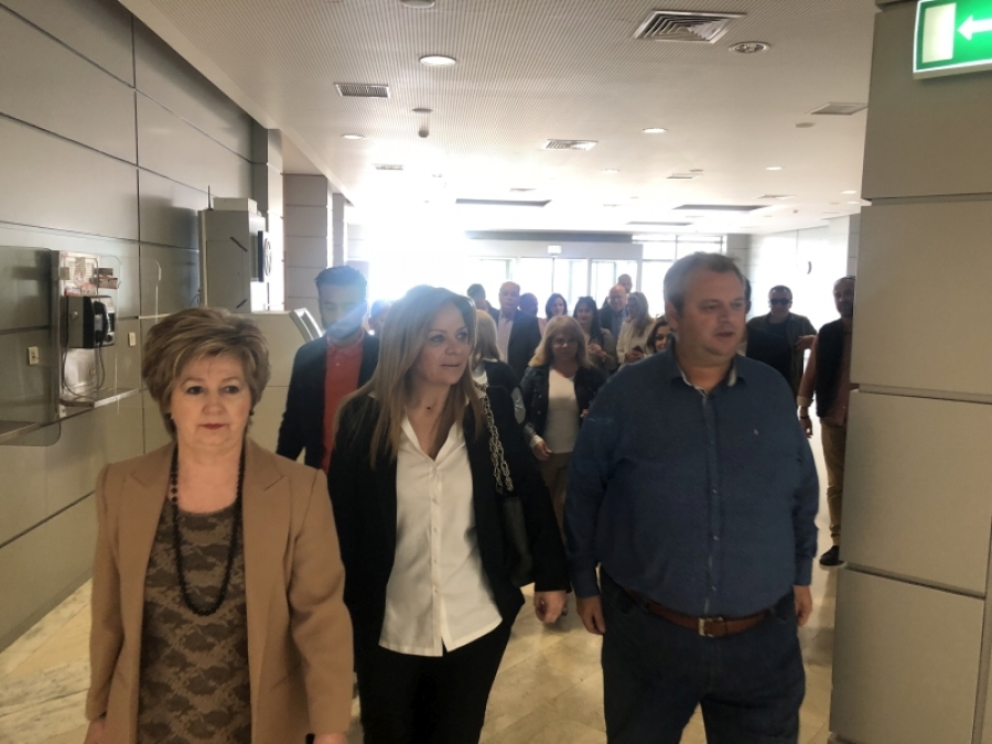 Επίσκεψη της Χριστίνας Σταρακά στο Νοσοκομείο Αγρινίου